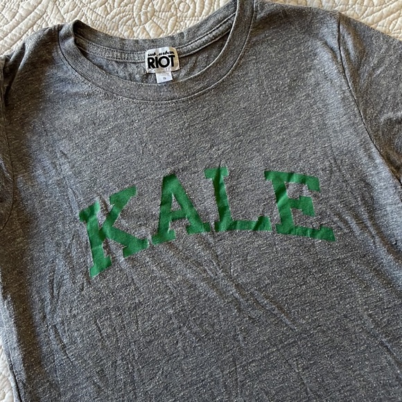 KALE Tee - Picture 3 of 3